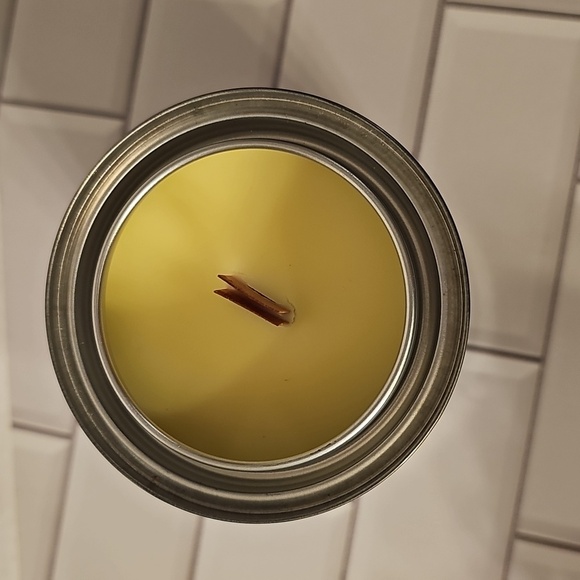 IOT Emergency Heat & Light Survival Candle Tropical Scent - Picture 2 of 3